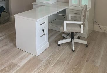 White Desk