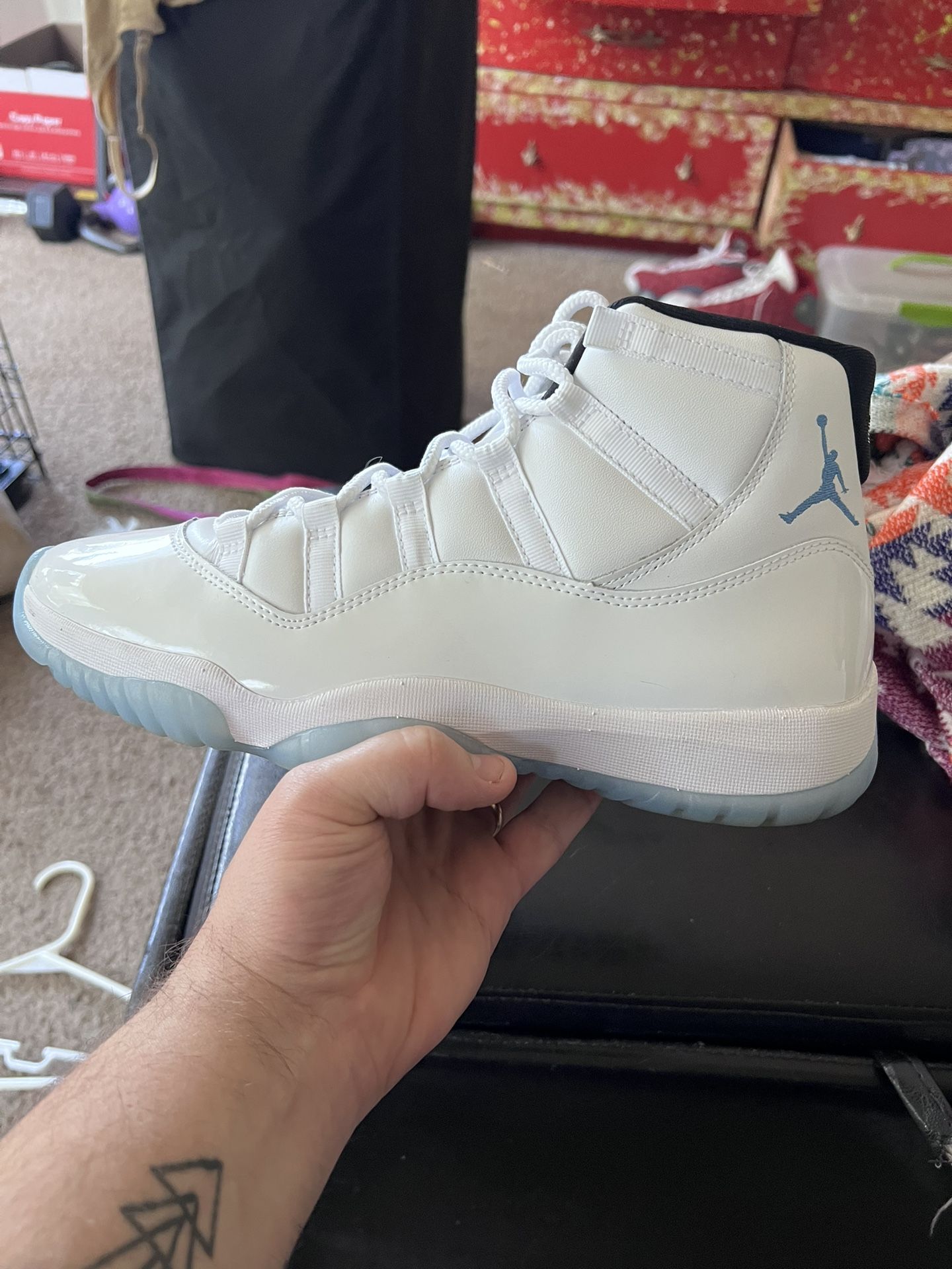 Jordan 11 Retro Legend Blue