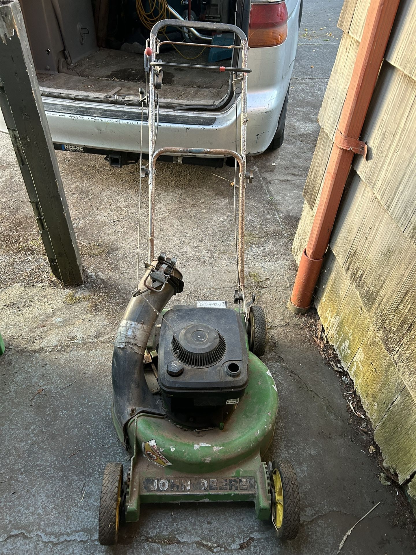 John Deere Lawn Mower
