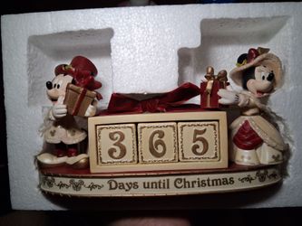 2006 retired Victorian Mickie and Minnie Christmas Countdown