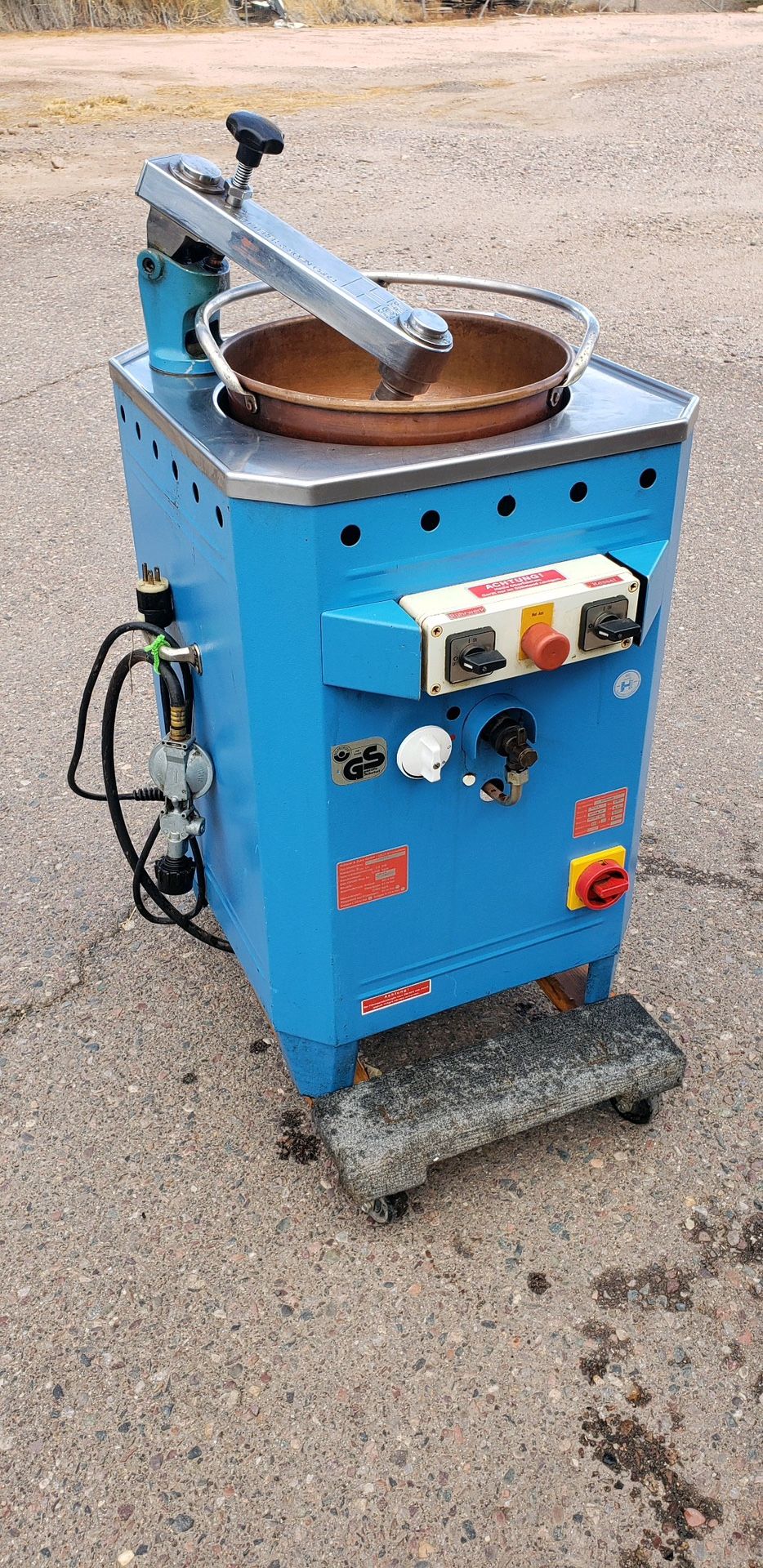 Hutterer Gas Operated Nut Roasting Machine
