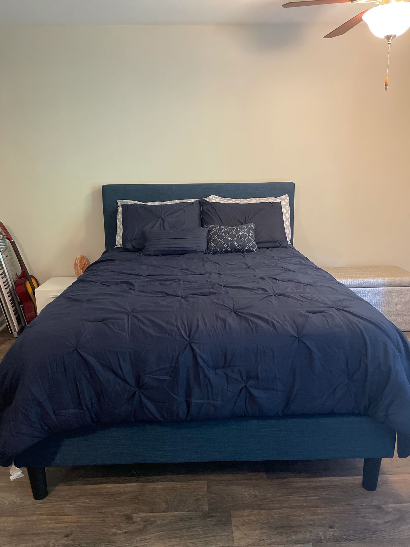 Queen Size Platform Bed + Mattress