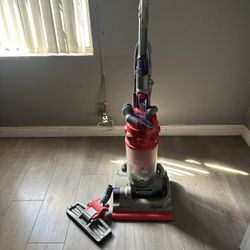 Dyson Vacuum 