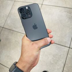 iPhone 15 Pro Max 512GB Unlocked