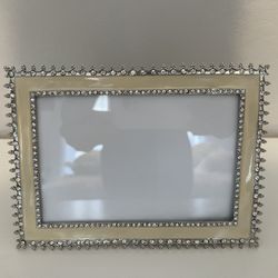 Good Condition - 4” X 6” Picture Frame