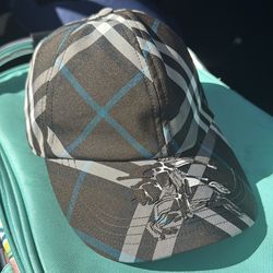 Burberry hat