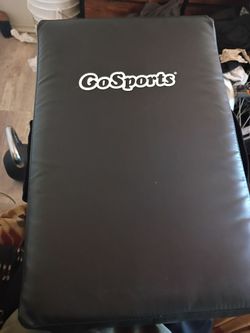 Kickboxing/football hitting pad
