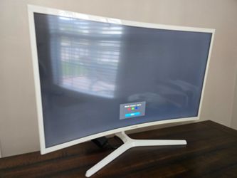 Samsung 32" Full HD Curved Screen LED LCD Monitor Glossy White C32F395FWN
