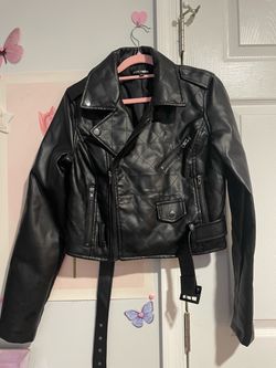 Size Small Woman's Black Leather Jacket