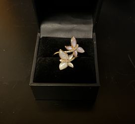 Cultured Pearl / Opaque Ring