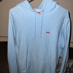 Supreme Light Blue Hoodie (Size: Men's Medium / Talla: Hombre Mediana)