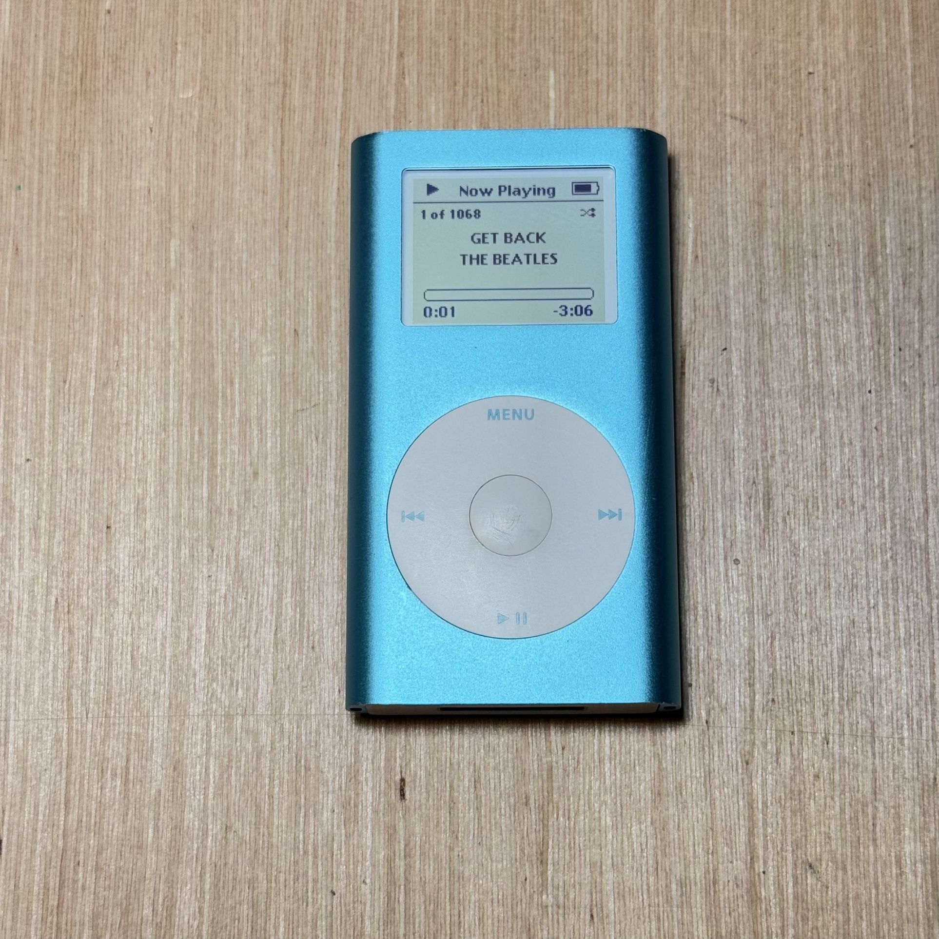 iPod Mini 1st Gen Model:A1051 6GB Blue Tested Great Condit w/1068 Songs Read Blw 