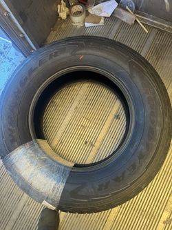 275/65/18 Goodyear tire