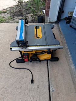 Dewalt saw table 8 1/4
