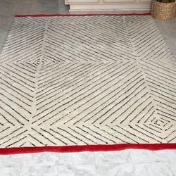 Surface Area Rug 5’7” x 7’