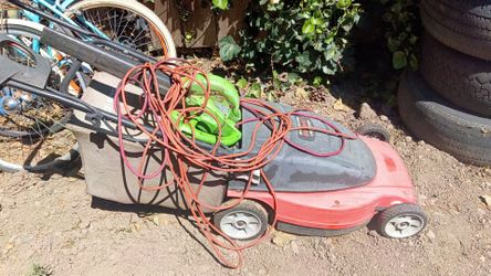 Lawnmower And Leafblower!