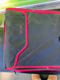 Five Star Zipper Binder Black and Red