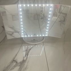 Table Top Foldable Vanity Lighted Battery  Mirror 