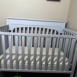 Convertible 4-in-1 Baby Crib with Mattress