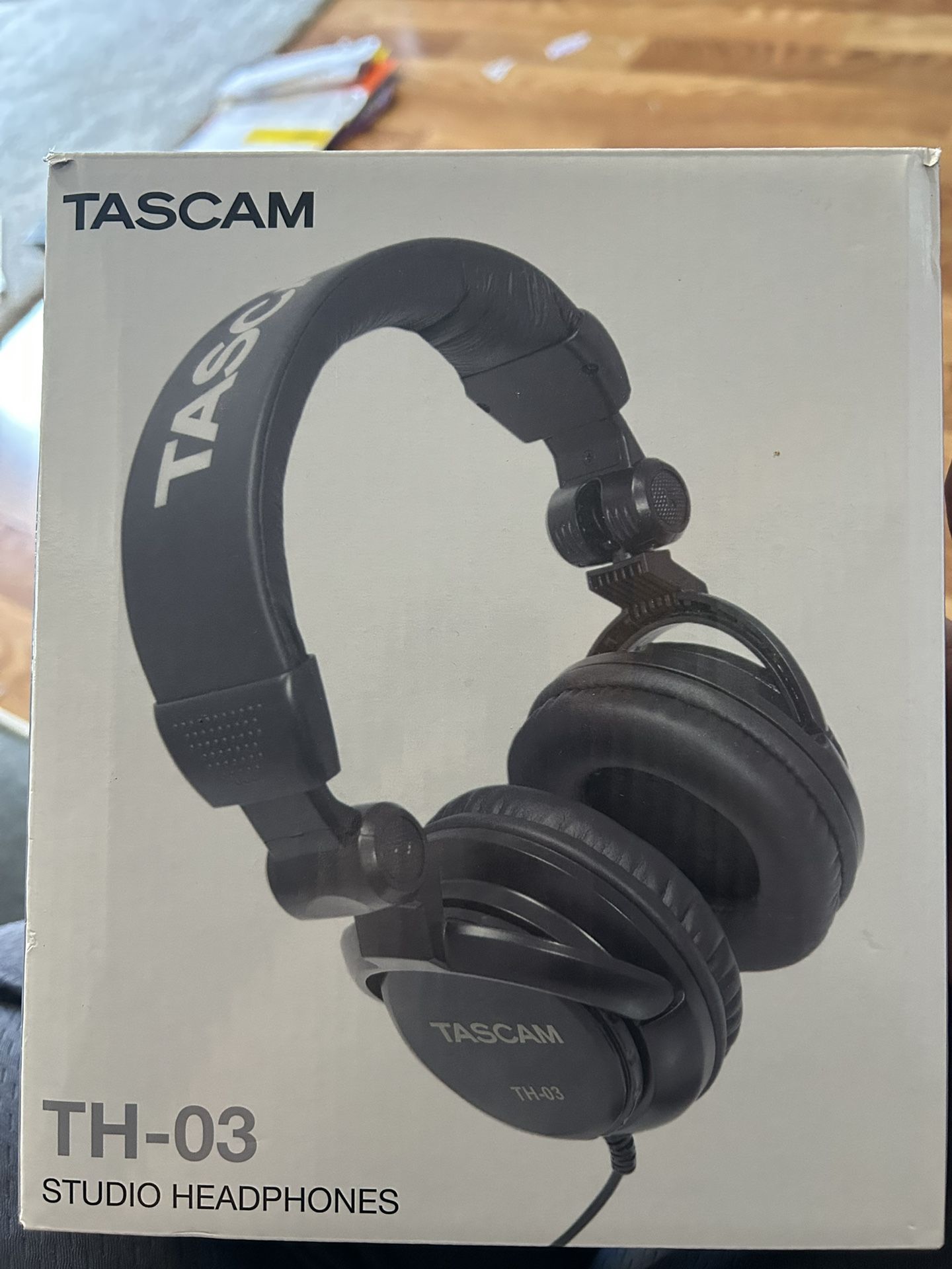 TH-03 TASCAM Studio Headphones New