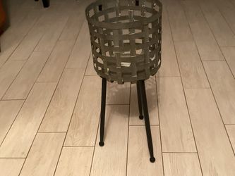 Metal Planter Brand New