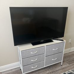 Hisense 52” Smart TV