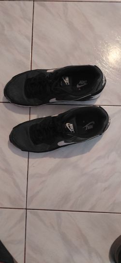 Nike. Air. Max 11 man