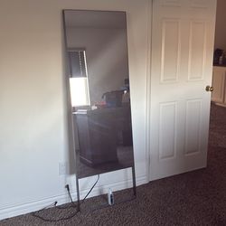 Lululemon Studio Mirror