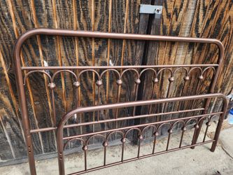 Queen Size Dark Brass Style Metal Bed Frame