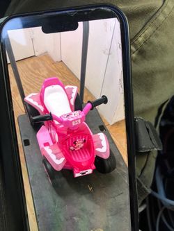 Minnie Mouse motor car need to buy charger separately