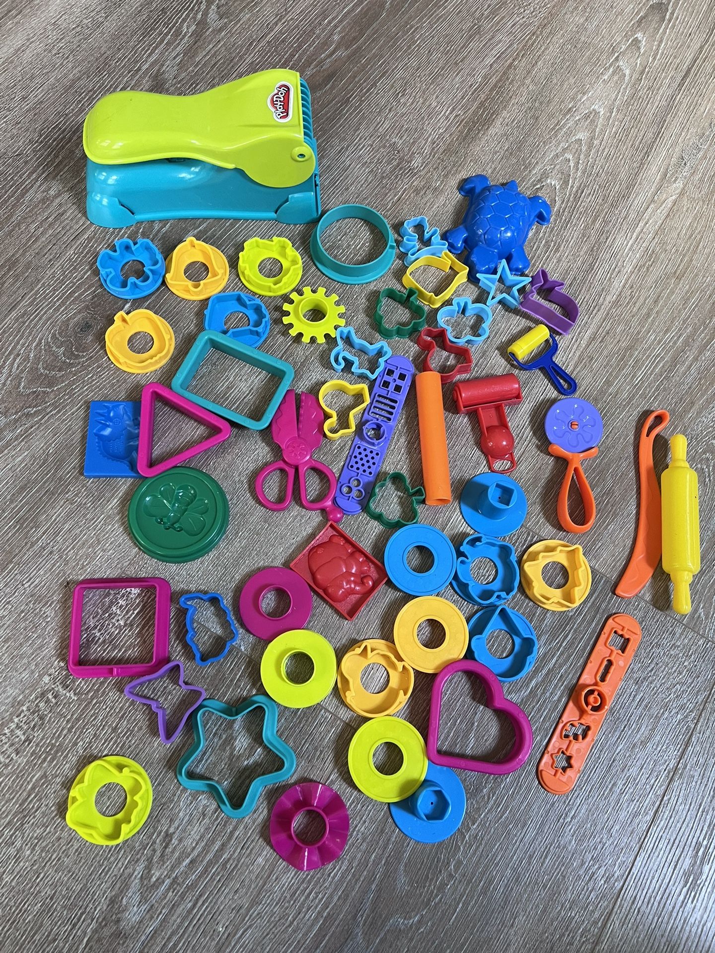 Play-Doh Dough Molds Accessories Tools Cutters Over 40 Pieces