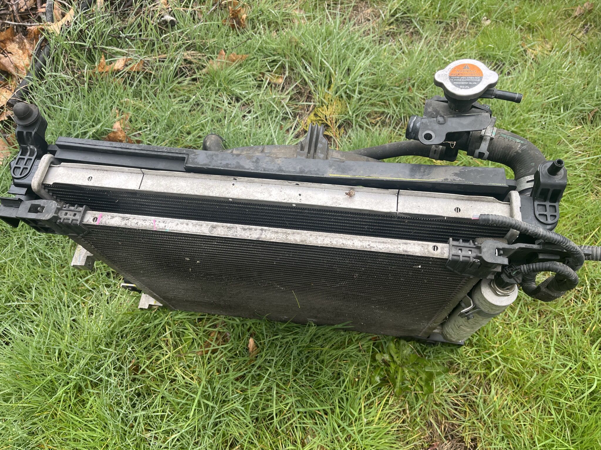 Nissan Versa Note & Versa 2015 Radiator,condenser & Auxiliary Fan