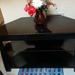 Metal Frame  With  Glass  Table 