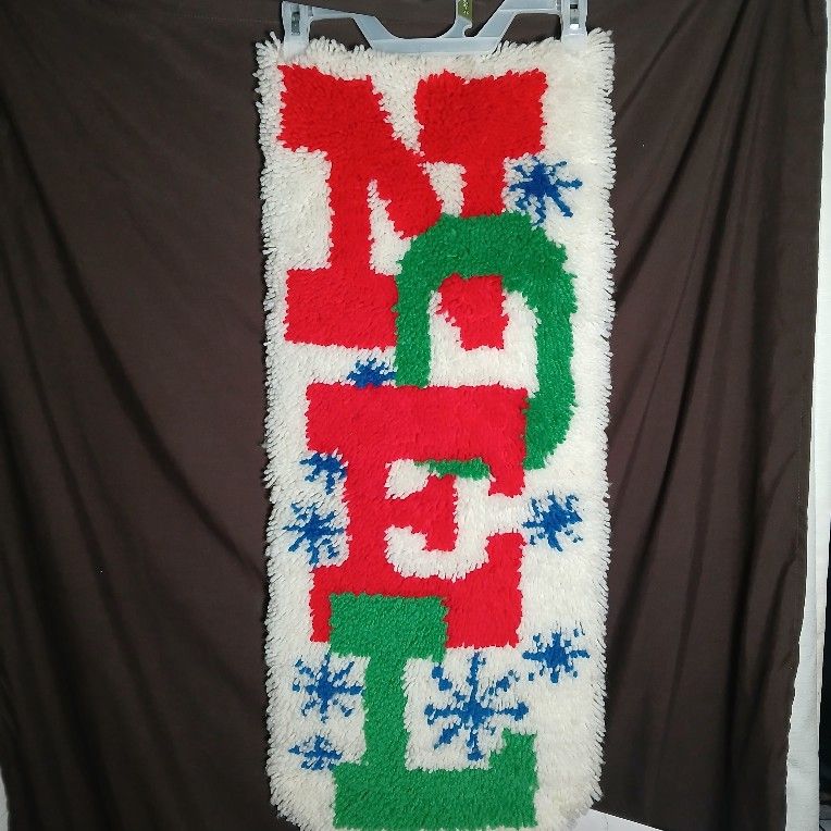Vintage Noel Christmas Latch Hook Rug Wall Hanging Complete Boho Retro Art Decor