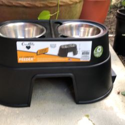 Large Dog/animal Feeder.  