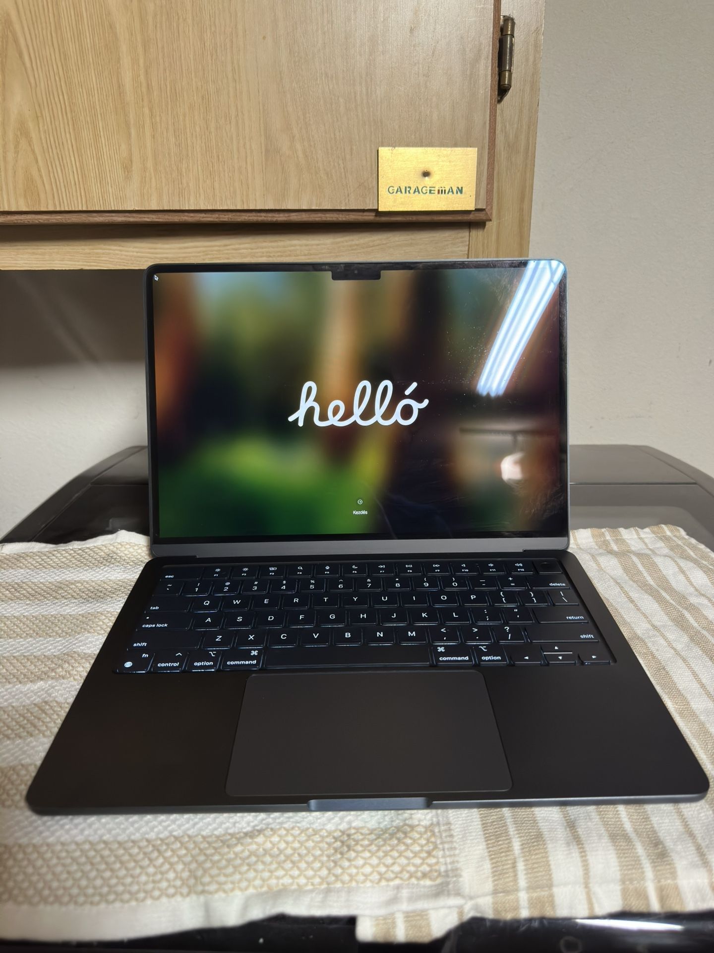 MacBook Air M2 (13-inch, Mid 2022)