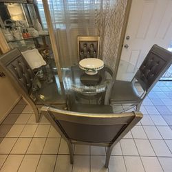 Moving Sale Everything Must Go! Dining Set  Living Room Set And Sectional 