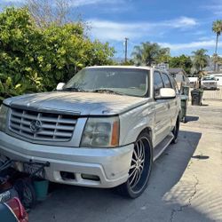 Escalade Parts Doors Partes Cadillac 