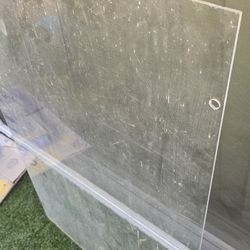 Plexiglass 