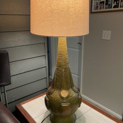 60’s Retro Table Lamp. Mid Century Modern 