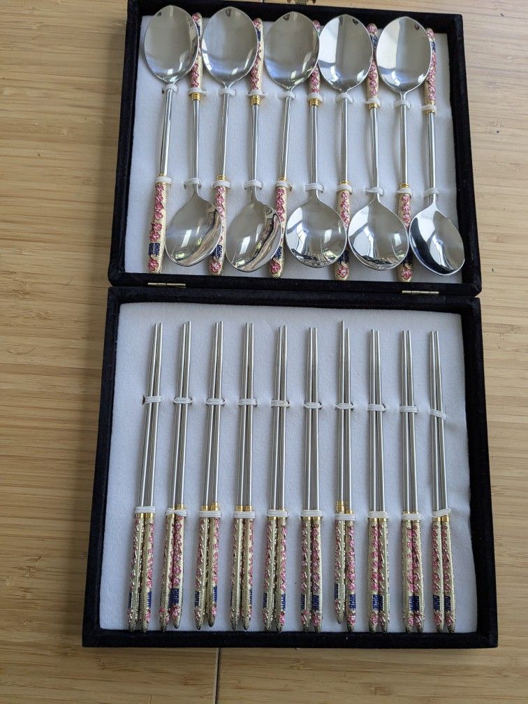 New 20 Pieces Chopstick And Spoons Set Stainess