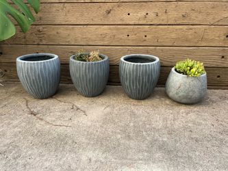 Outdoor plant pots