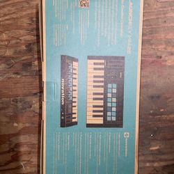 Novation Launchkey Mini MK3 (25-key MIDI controller)
