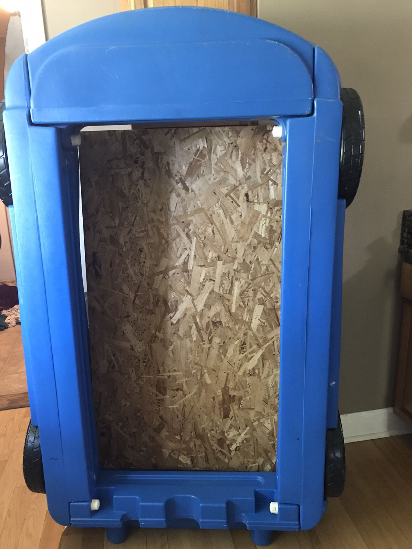 Toddler race car bed