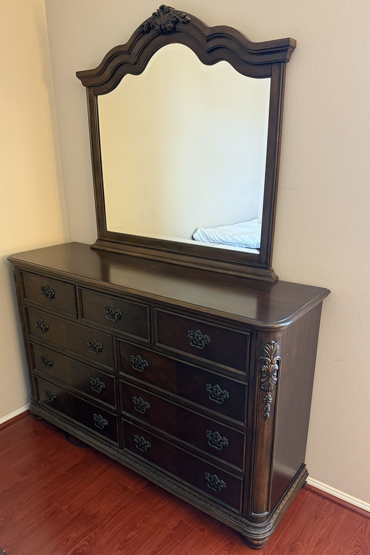 Wood Dresser With Mirror