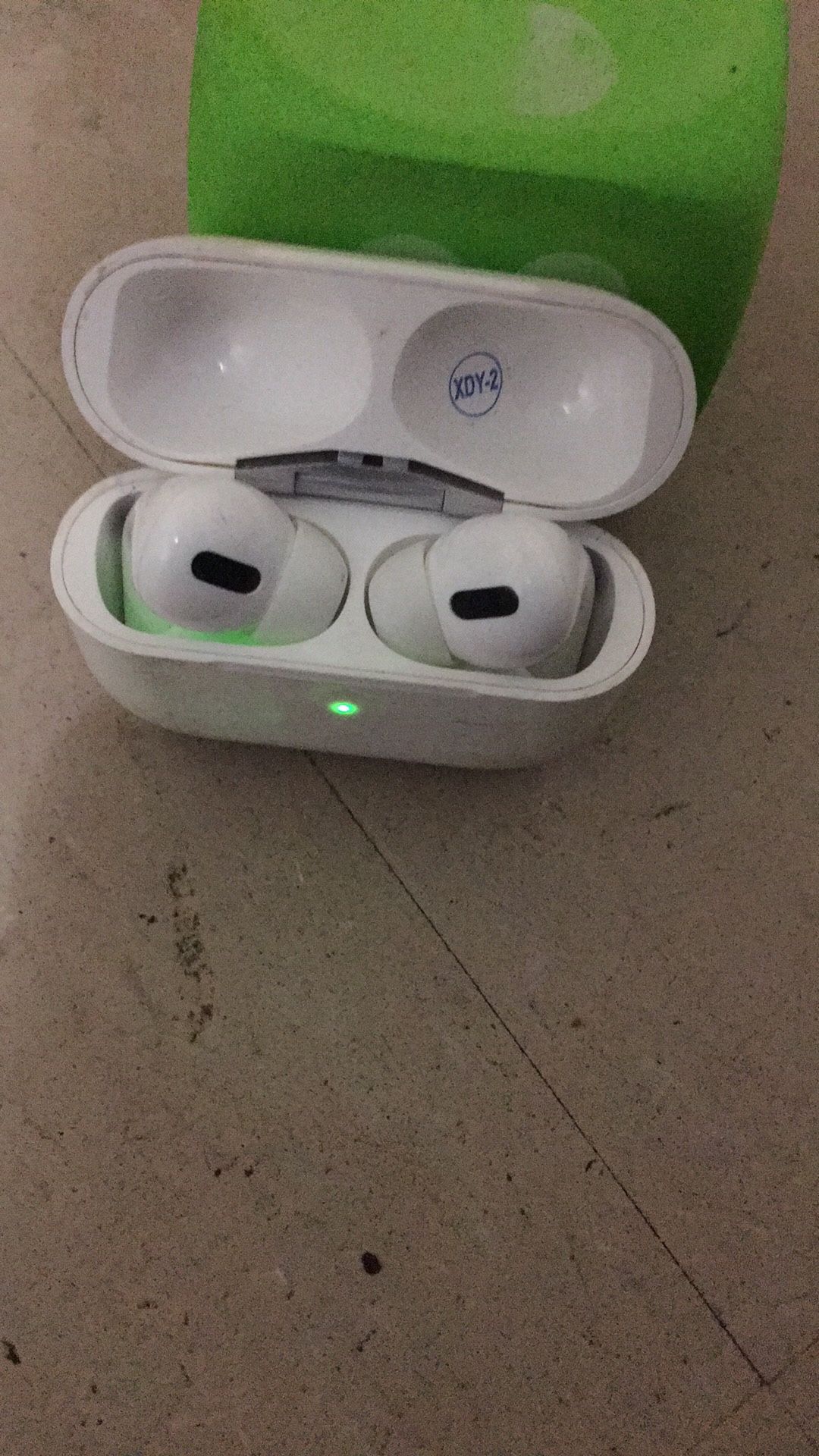 AirPods Pros