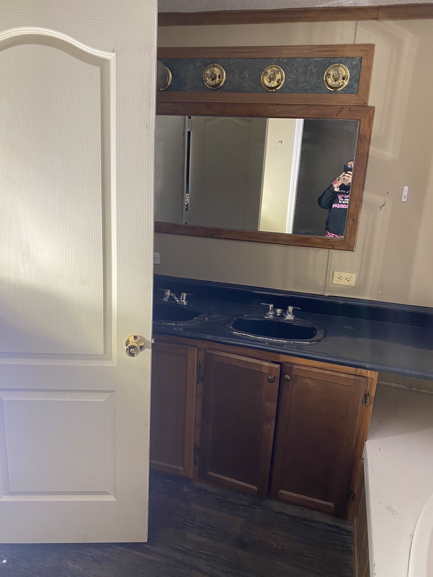 2 Trailas Con 2 Terreno En Venta for Sale in Galena Park, TX OfferUp