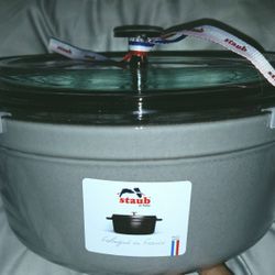 Staub 3.9 Qt Dutchoven Graphite With Clear Lid