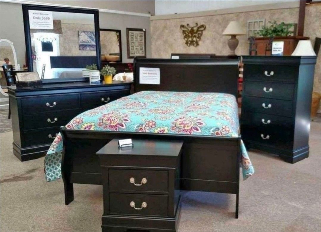 Brand New 5pc Bedroom Set For $899!!