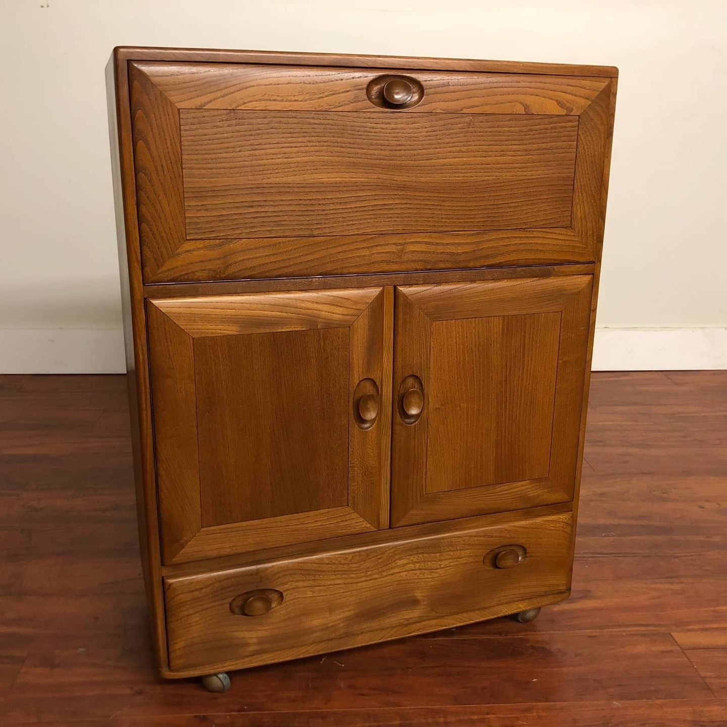 Ercol Windsor Solid Elm Drinks Cabinet Secretary Many More Items In Stock for Sale in Renton WA OfferUp